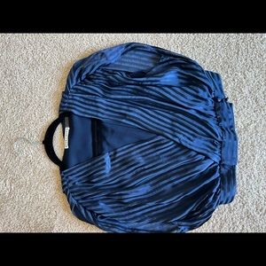 Alice and Olivia top size S